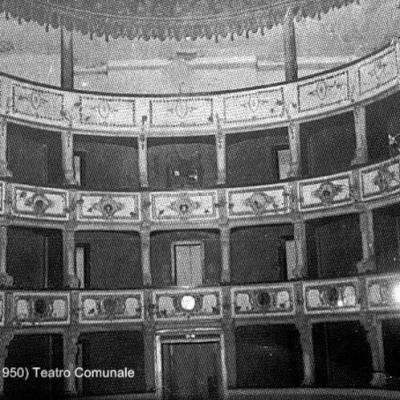 Interno Teatro Comunale All Italiana Putignano